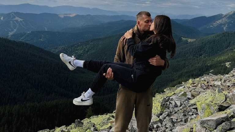 Михаил Романчук и Марина Бех-Романчук / Фото instagram.com/marynabekh Михаил Романчук и Марина Бех-Романчук / Фото instagram.com/marynabekh