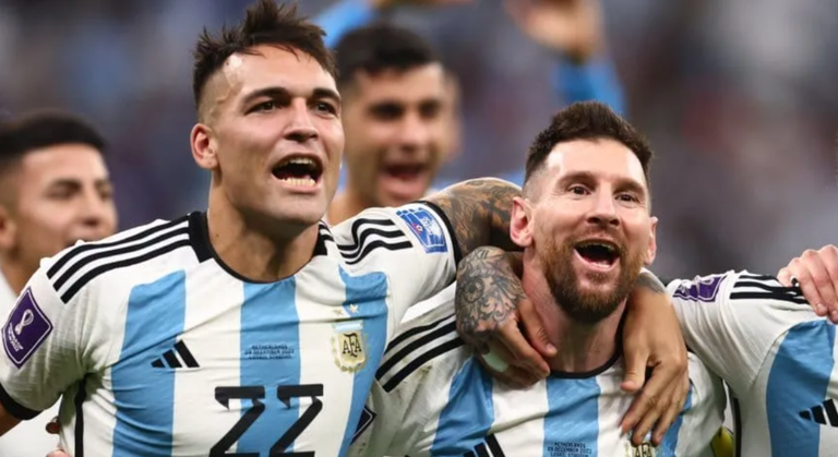 Лаутаро Мартінес й Ліонель Мессі / Фото з відкритих джерел Лаутаро Мартінес й Ліонель Мессі / Фото з відкритих джерел