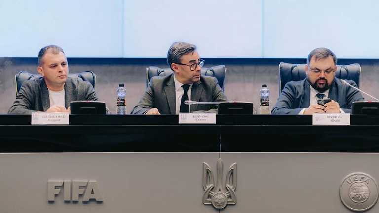 Андрей Давыденко (слева) / Фото А. Ющака Андрей Давыденко (слева) / Фото А. Ющака