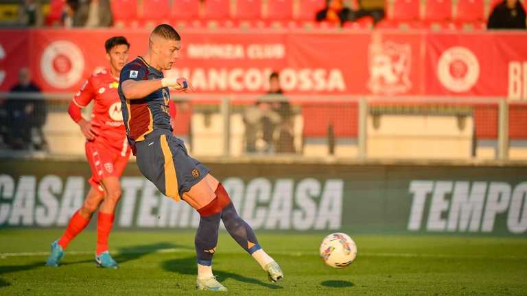 Гол Артема Довбика / Photo by Fabio Rossi/AS Roma via Getty Images Гол Артема Довбика / Photo by Fabio Rossi/AS Roma via Getty Images