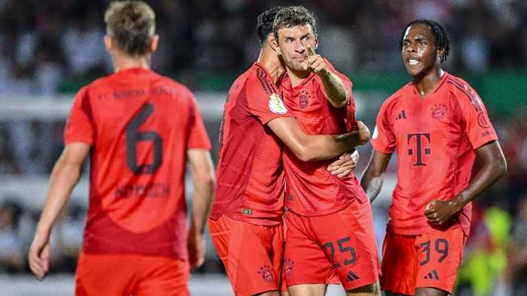 Гравці Баварії / Фото Harry Langer/DeFodi Images/DeFodi via Getty Images Гравці Баварії / Фото Harry Langer/DeFodi Images/DeFodi via Getty Images
