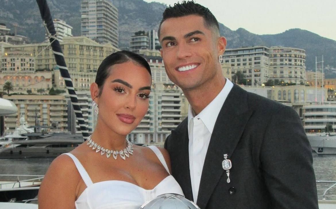 Джорджина Родригес и Криштиану Роналду / фото из Instagram Джорджина Родригес и Криштиану Роналду / фото из Instagram