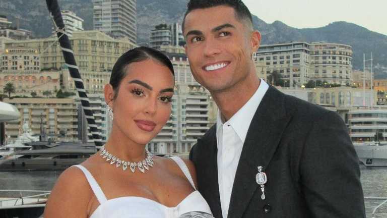 Джорджина Родрігес та Кріштіану Роналду / фото з Instagram Джорджина Родрігес та Кріштіану Роналду / фото з Instagram