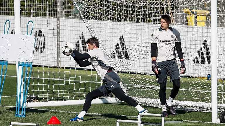 Куртуа і Лунін / Фото Irina R. Hipolito/Europa Press via Getty Images Куртуа і Лунін / Фото Irina R. Hipolito/Europa Press via Getty Images