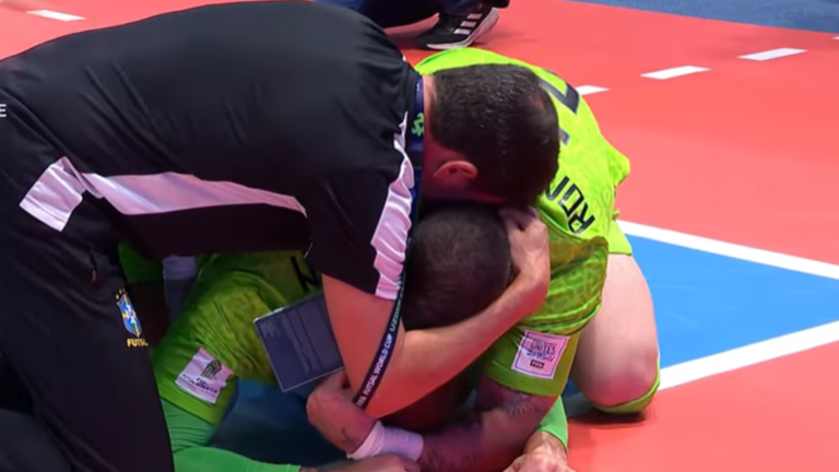 Гравці збірної Бразилії / Скріншот з відео Гравці збірної Бразилії / Скріншот з відео