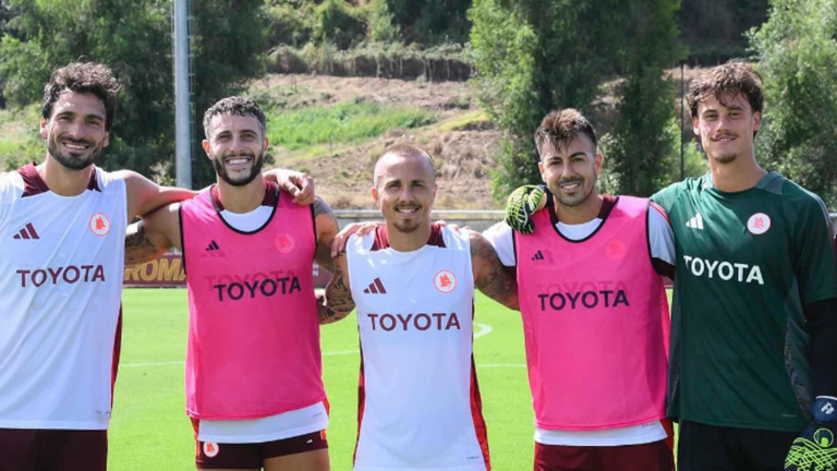 Матс Хуммельс (крайній зліва) / Фото з Instagram Матс Хуммельс (крайній зліва) / Фото з Instagram