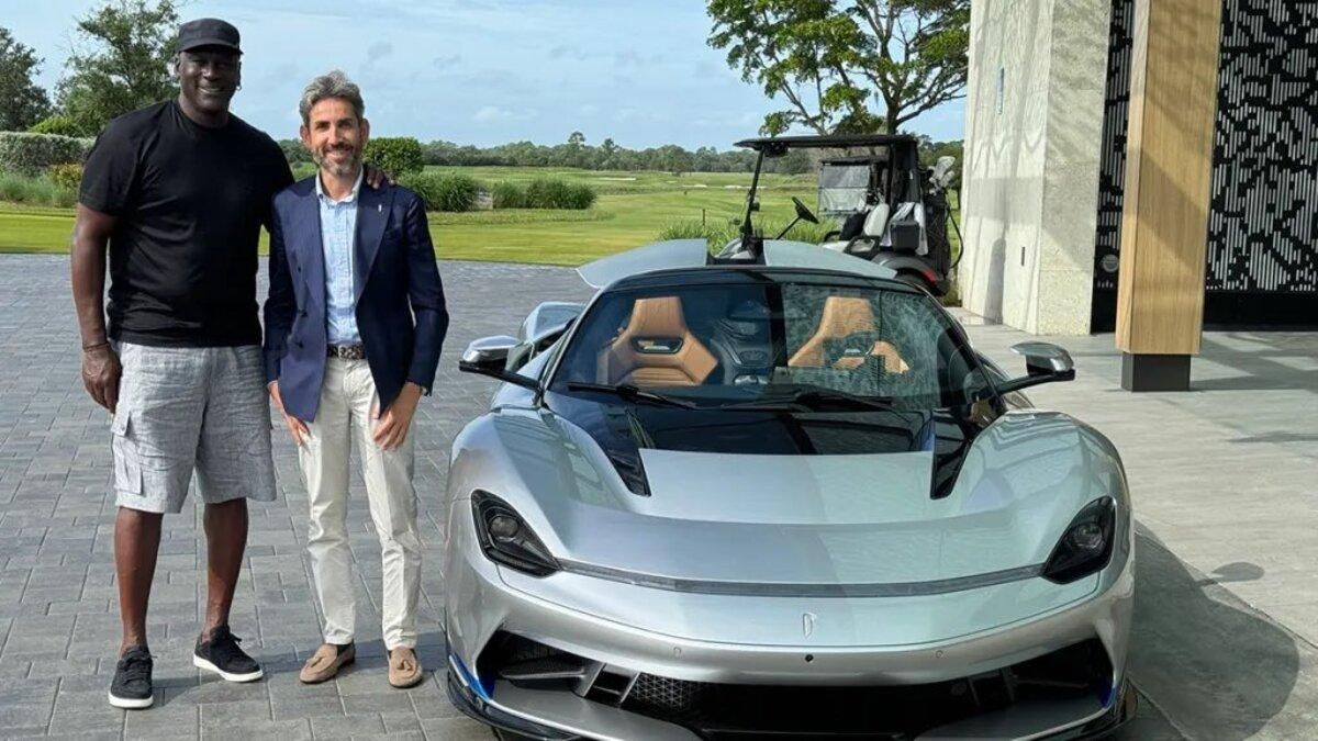 Майкл Джордан поруч з&nbsp;Pininfarina Battista Targamerica / Фото з Instagram