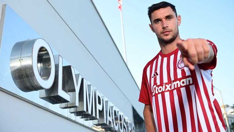 Роман Яремчук / Фото ФК Олімпіакос Роман Яремчук / Фото ФК Олімпіакос