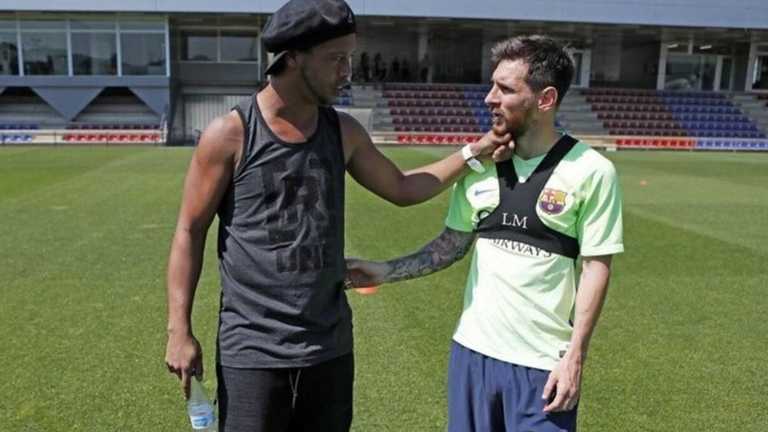 Роналдінью й Мессі / Фото з відкритих джерел Роналдінью й Мессі / Фото з відкритих джерел