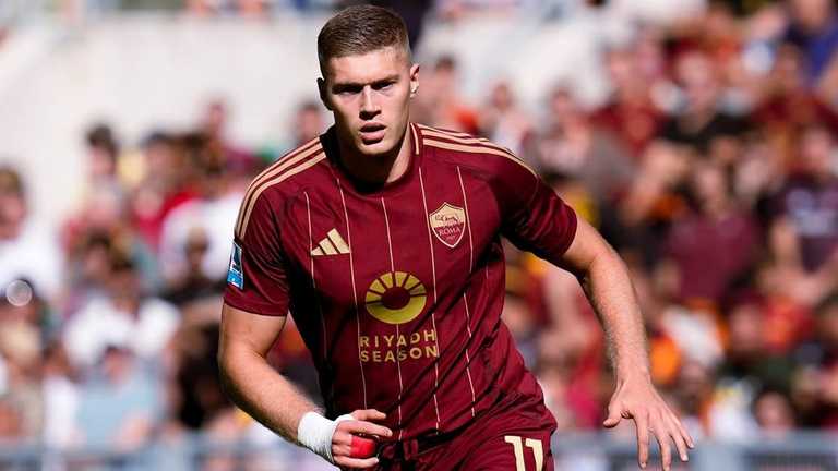 Артем Довбик /фото: Giuseppe Maffia/NurPhoto via Getty Images Артем Довбик /фото: Giuseppe Maffia/NurPhoto via Getty Images