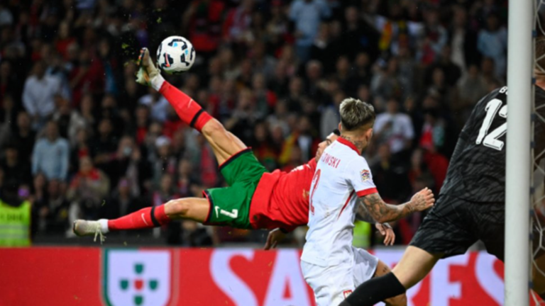 Стрибок Роналду / Фото прес-служби Ліги націй Стрибок Роналду / Фото прес-служби Ліги націй