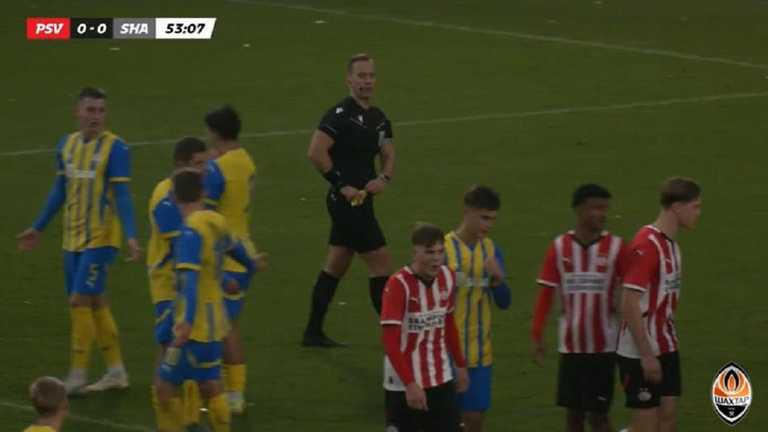 Шахтар U-19 зіграв внічию з ПСВ / Скріншот з трансляції Шахтар U-19 зіграв внічию з ПСВ / Скріншот з трансляції