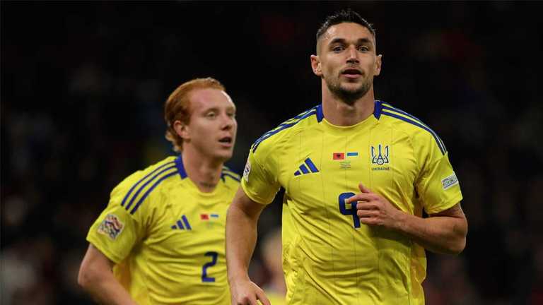 Гравці збірної України / ADNAN BECI/AFP via Getty Images Гравці збірної України / ADNAN BECI/AFP via Getty Images