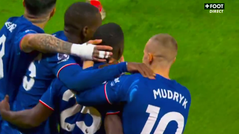 Гравці Челсі / Скріншот з відео Гравці Челсі / Скріншот з відео