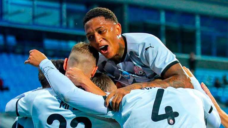 Гравці Зорі / Фото луганського клубу Гравці Зорі / Фото луганського клубу