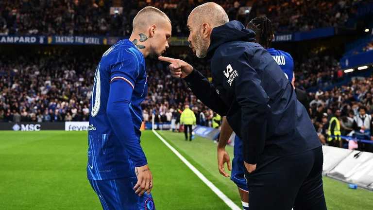 Михаил Мудрик и Энцо Мареска / Photo by Darren Walsh/Chelsea FC via Getty Images Михаил Мудрик и Энцо Мареска / Photo by Darren Walsh/Chelsea FC via Getty Images