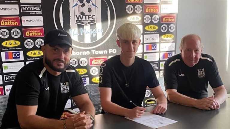 Максим Бойчук (в центрі) / Фото із соцмереж Максим Бойчук (в центрі) / Фото із соцмереж