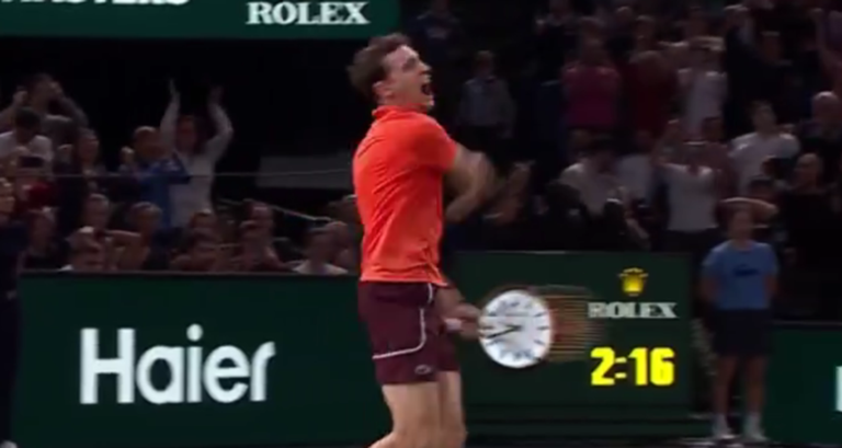 Уго Умбер / Скріншот з відео Уго Умбер / Скріншот з відео