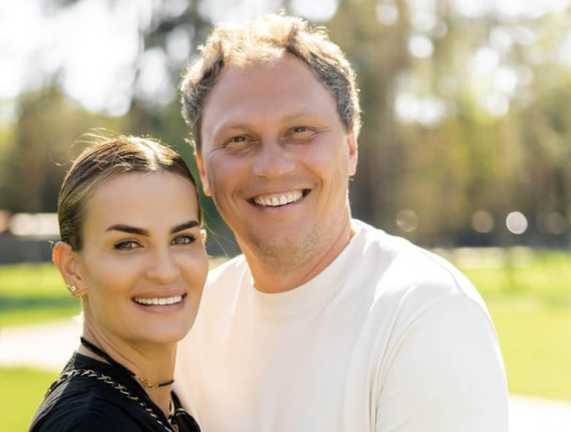 Андрій та Юлія Пятови / Фото instagram.com/piatova Андрій та Юлія Пятови / Фото instagram.com/piatova