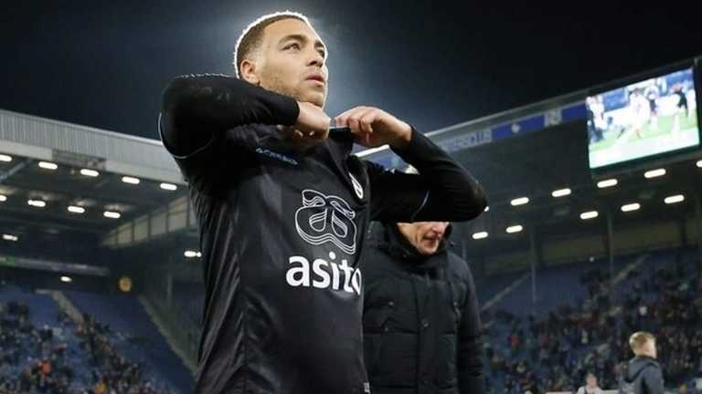 Сириль Дессер / Стоп-кадр из видео Сириль Дессер / Стоп-кадр из видео