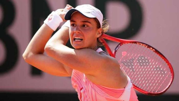 Калініна достроково перемогла у стартовому матчі сезону