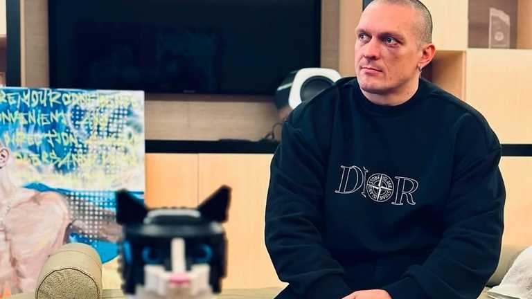 Александр Усик / фото из Instagram Усика Александр Усик / фото из Instagram Усика