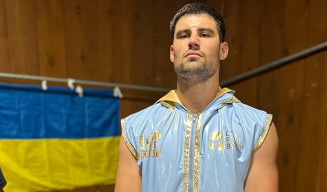 Усик – Ф'юрі: непереможний український чемпіон виступить в андеркарді бою 