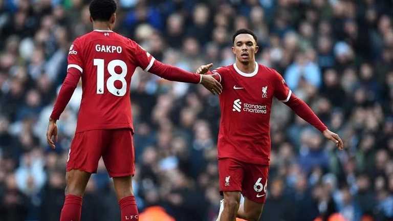 Гакпо і Александер-Арнольд / Фото EPA-EFE