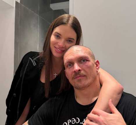 Олександр Усик з дружиною / instagram.com/usyk_kate1505