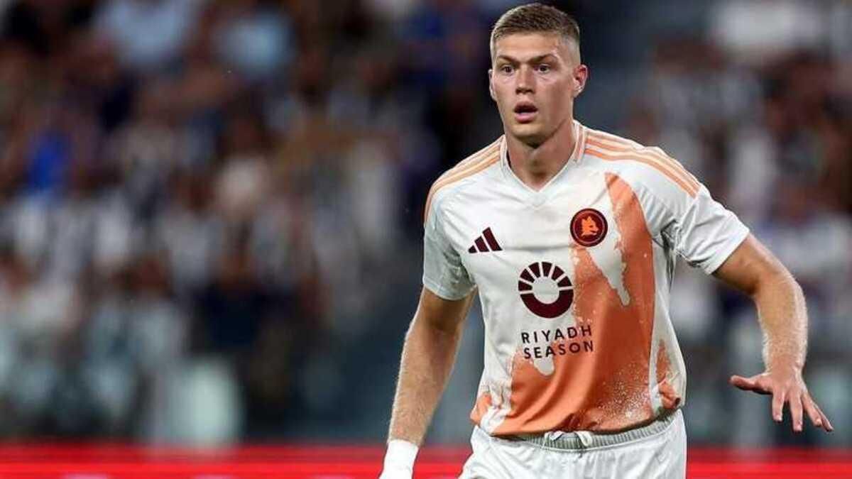 Артем Довбик / Photo by sportinfoto/DeFodi Images via Getty Images Артем Довбик / Photo by sportinfoto/DeFodi Images via Getty Images