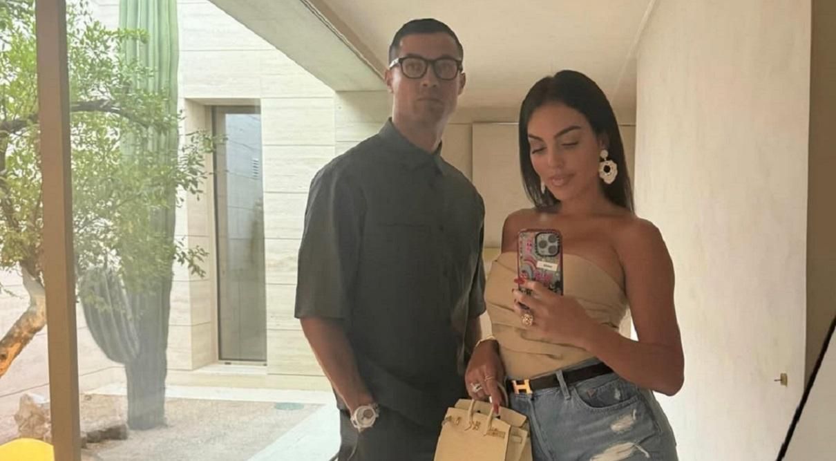 Криштиану Роналду и Джорджина Родригес / Фото instagram.com/georginagio Криштиану Роналду и Джорджина Родригес / Фото instagram.com/georginagio