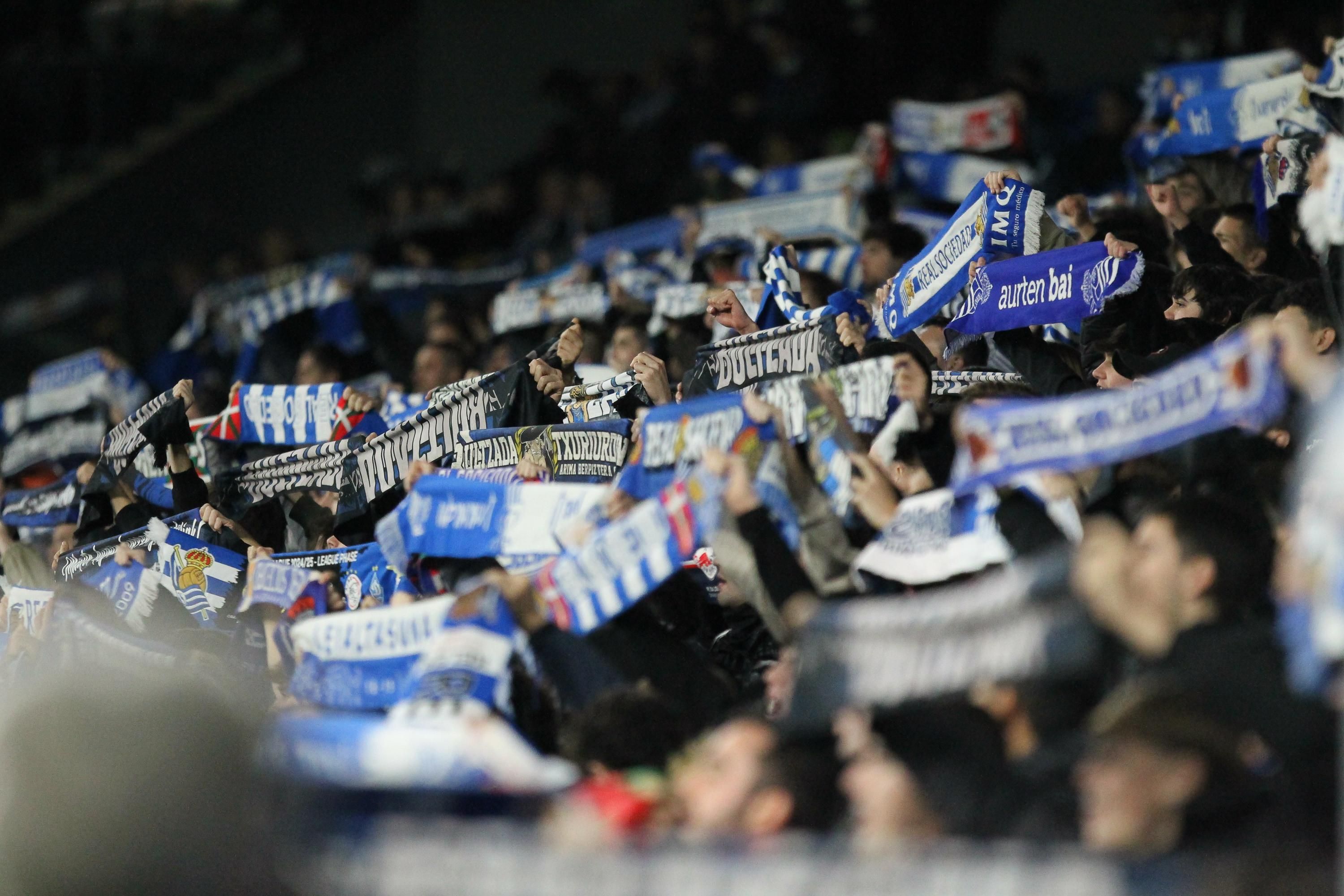 Фанати на матчі Динамо - Реал Сосьєдад / фото ФК Динамо Київ