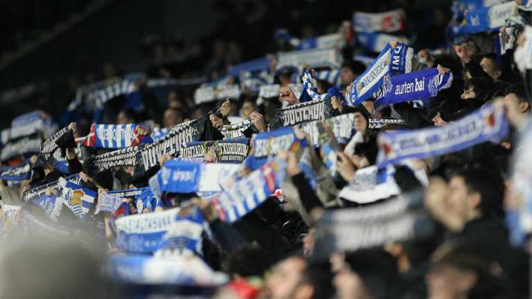 Фанаты на матче Динамо - Реал Сосьедад / фото ФК Динамо Киев Фанаты на матче Динамо - Реал Сосьедад / фото ФК Динамо Киев