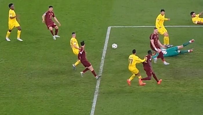 Довбик украл гол у партнера и вернулся с разгромом, МЮ отомстил за Динамо, камбэк Йовичевича: Лига Европы Довбик украл гол у партнера и вернулся с разгромом, МЮ отомстил за Динамо, камбэк Йовичевича: Лига Европы