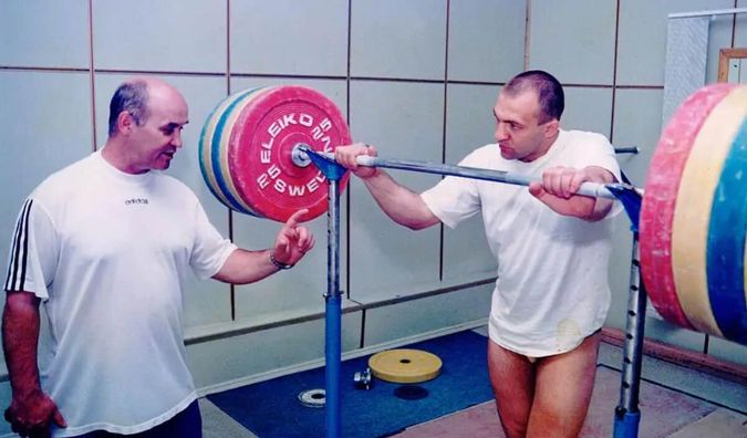 Звезда Олимпиады-2004 по тяжелой атлетике отреагировал на свое неназначение тренером сборной: "Ставят "своих людей"