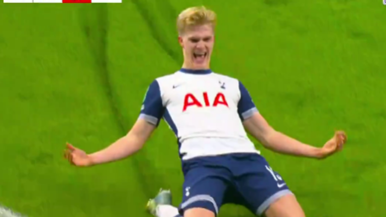 Лукас Бергвалль / Скріншот з відео Лукас Бергвалль / Скріншот з відео