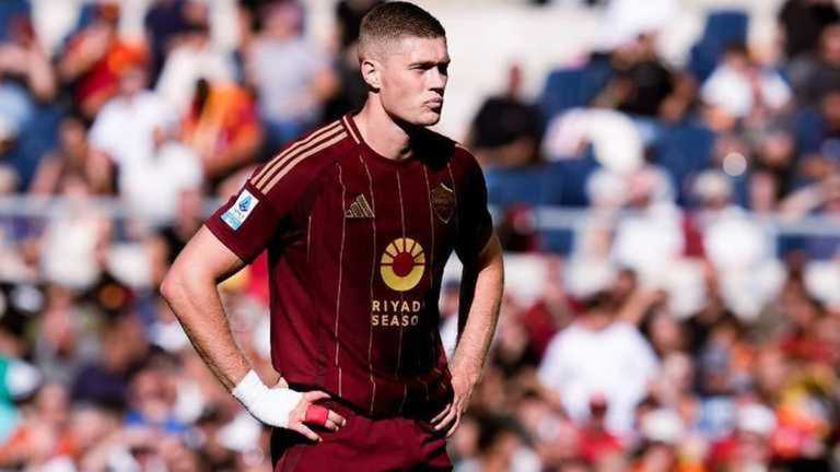 Артем Довбик в Серии А / Photo by Giuseppe Maffia/NurPhoto via Getty Images Артем Довбик в Серии А / Photo by Giuseppe Maffia/NurPhoto via Getty Images