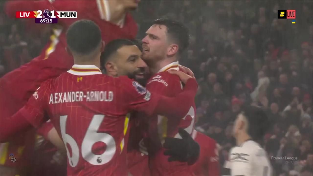 Игроки Ливерпуля празднуют гол / Скриншот Игроки Ливерпуля празднуют гол / Скриншот