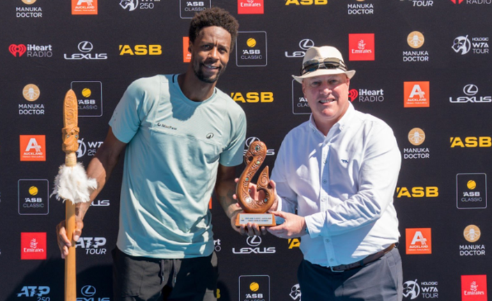 Гаель Монфіс з призами / Фото з X Гаель Монфіс з призами / Фото з X