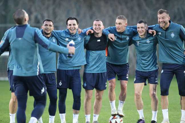 Гравці Динамо / Фото ФК Динамо Гравці Динамо / Фото ФК Динамо