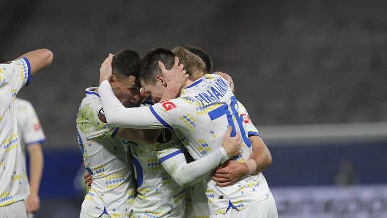 Гравці Динамо / Фото ФК Динамо Гравці Динамо / Фото ФК Динамо