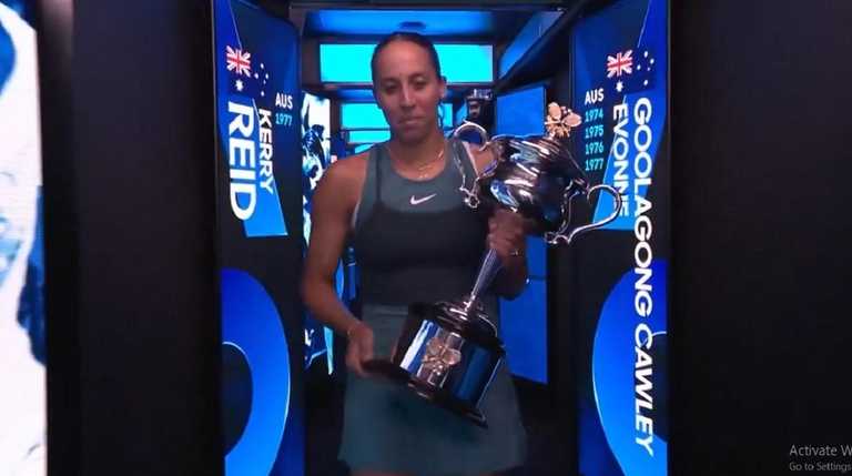 Медісон Кіз / Скріншот з відео Медісон Кіз / Скріншот з відео