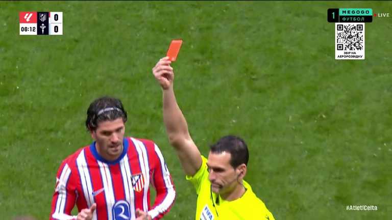 Красная карточка для Барриоса / Скриншот Красная карточка для Барриоса / Скриншот