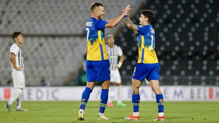 Андрей Ярмоленко и Николай Шапаренко / ФК Динамо Андрей Ярмоленко и Николай Шапаренко / ФК Динамо