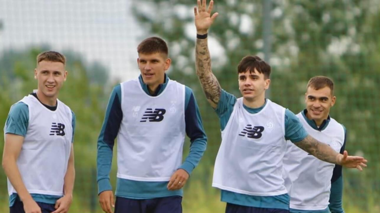 Костянтин Вівчаренко (крайній праворуч) / Фото з відкритих джерел Костянтин Вівчаренко (крайній праворуч) / Фото з відкритих джерел