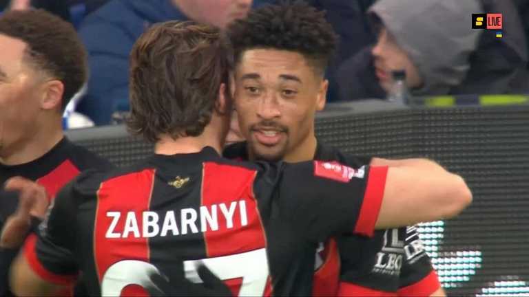 Борнмут обіграв Евертон / Скріншот з трансляції Борнмут обіграв Евертон / Скріншот з трансляції