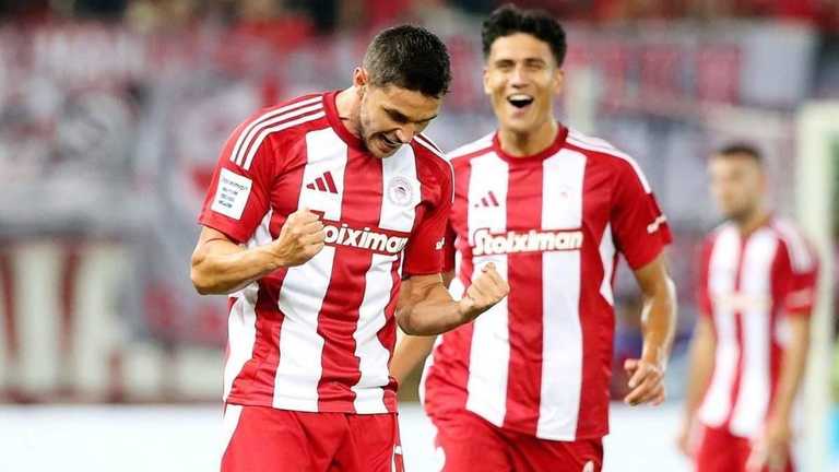 Роман Яремчук / ФК Олимпиакос Роман Яремчук / ФК Олимпиакос