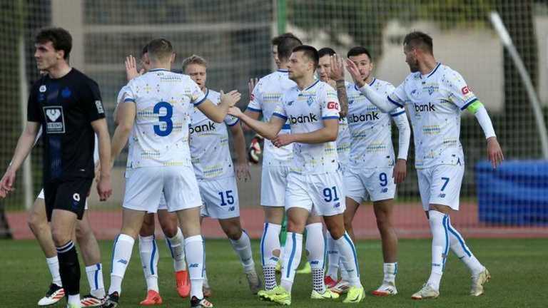 Гравці Динамо / Фото ФК Динамо Гравці Динамо / Фото ФК Динамо