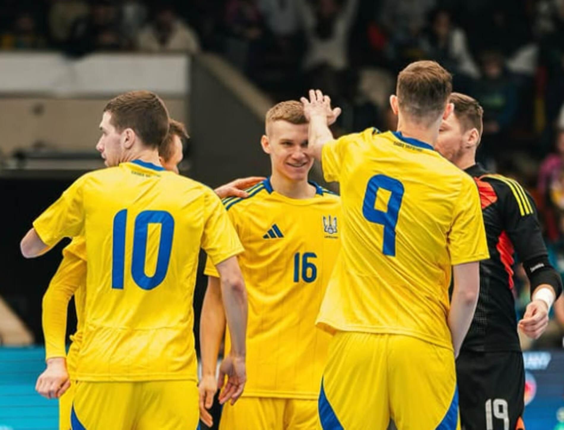 Игроки сборной Украины по футзалу / Фото Михаил Лозовой