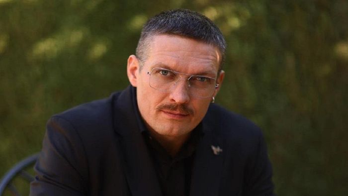 Спарринг-партнер Усика утверждает, что нокаутировал украинца: "Кричал на весь зал"
